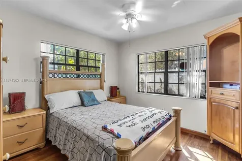 5959 SW 16th Terrace West Miami FL 33155