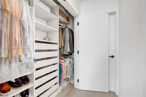 6799 Collins Avenue Miami Beach FL 33141