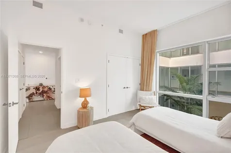 6799 Collins Avenue Miami Beach FL 33141