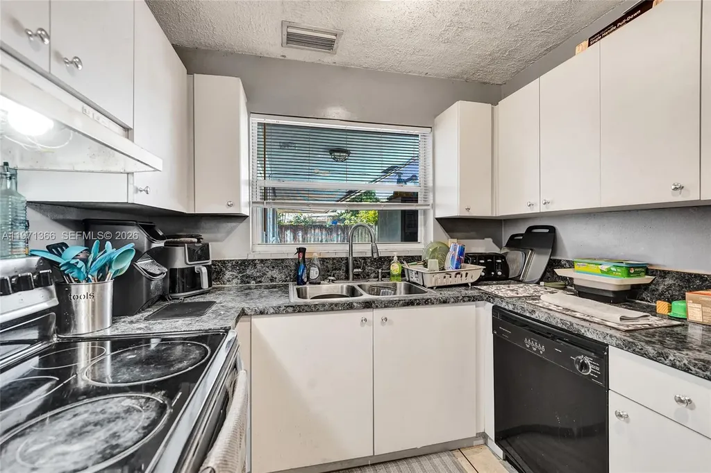 7570 Johnson Street Hollywood FL 33024