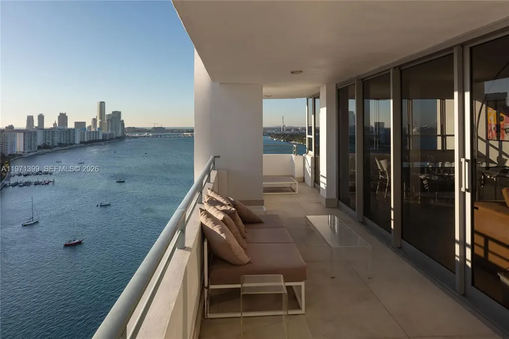 11 Island Avenue Miami Beach FL 33139