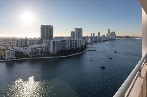 11 Island Avenue Miami Beach FL 33139