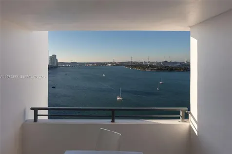 11 Island Avenue Miami Beach FL 33139