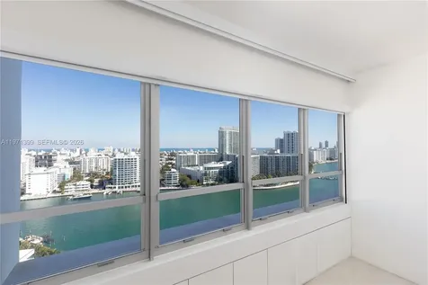 11 Island Avenue Miami Beach FL 33139