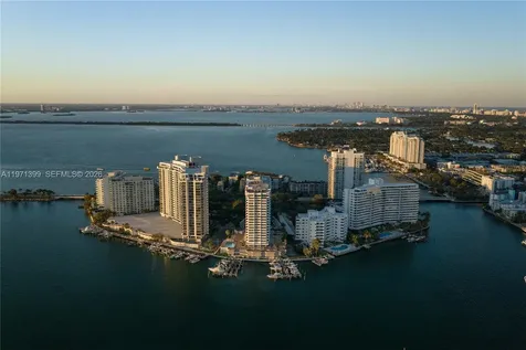 11 Island Avenue Miami Beach FL 33139