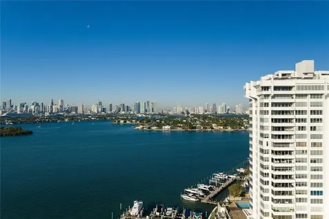 11 Island Avenue Miami Beach FL 33139