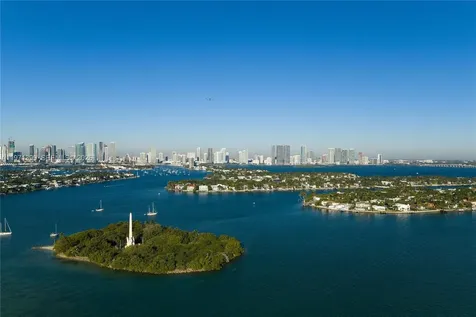 11 Island Avenue Miami Beach FL 33139