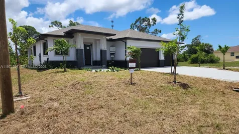 47 E Brig Creek Port Charlotte FL 33946