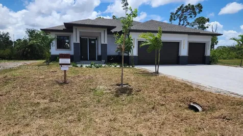 47 E Brig Creek Port Charlotte FL 33946