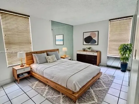 9678 Fontainebleau Boulevard Miami FL 33172