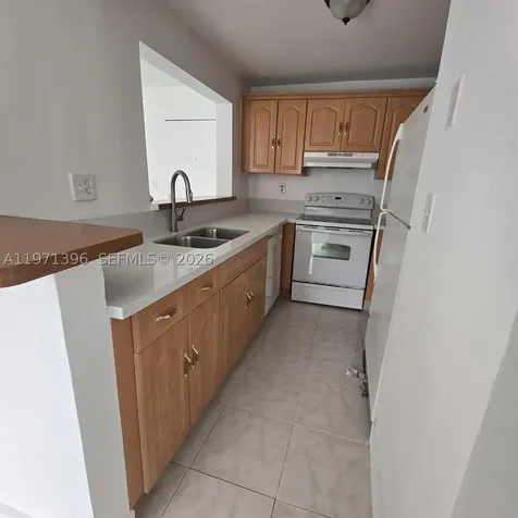 9678 Fontainebleau Boulevard Miami FL 33172