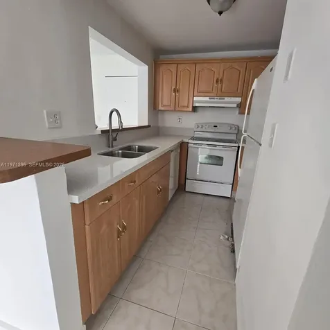 9678 Fontainebleau Boulevard Miami FL 33172