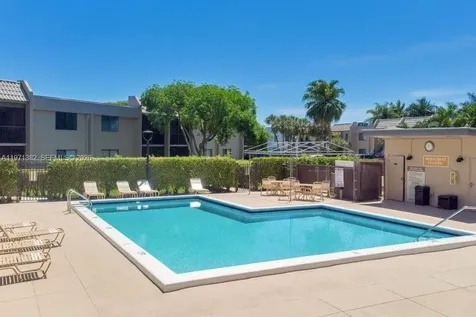 380 Racquet Club Road Weston FL 33326