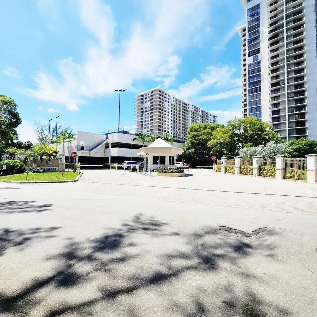 18151 NE 31st Court Aventura FL 33160