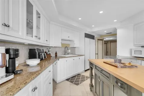 3000 Island Boulevard Aventura FL 33160