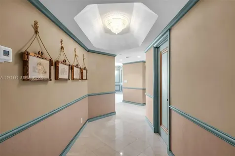 3000 Island Boulevard Aventura FL 33160