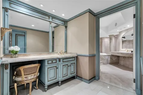 3000 Island Boulevard Aventura FL 33160
