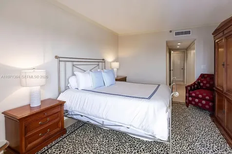 3000 Island Boulevard Aventura FL 33160