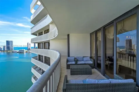 3000 Island Boulevard Aventura FL 33160