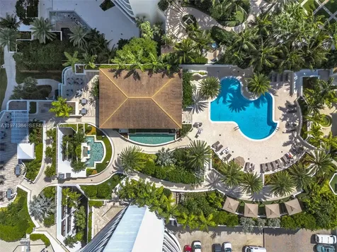 3000 Island Boulevard Aventura FL 33160