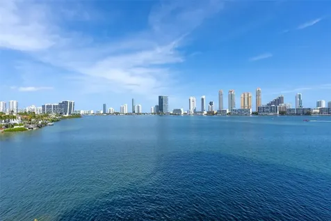 3000 Island Boulevard Aventura FL 33160
