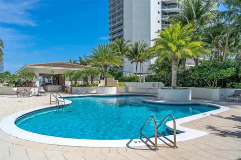 3000 Island Boulevard Aventura FL 33160