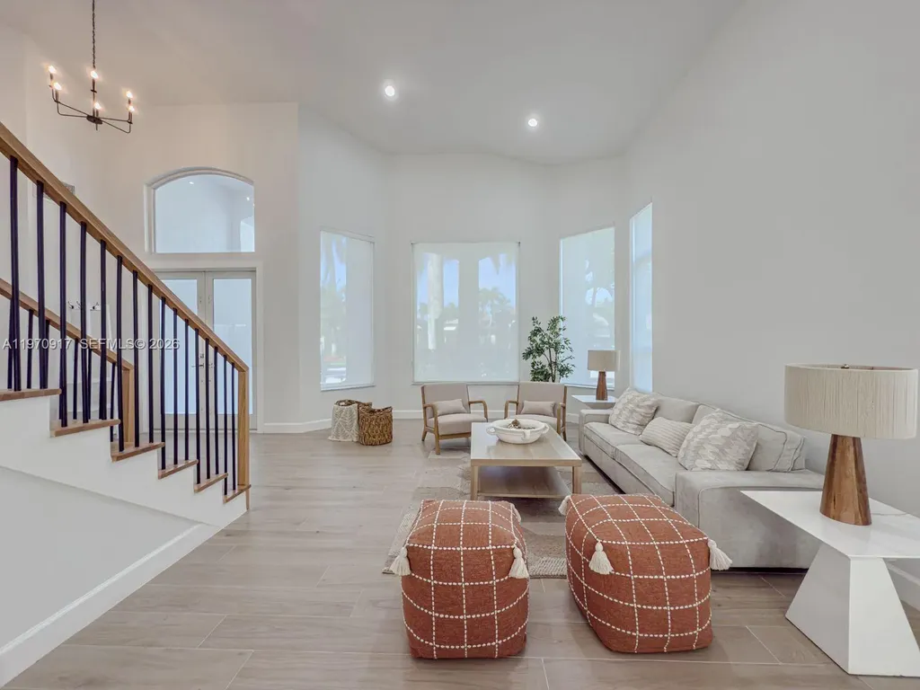 2556 Jardin Manor Weston FL 33327