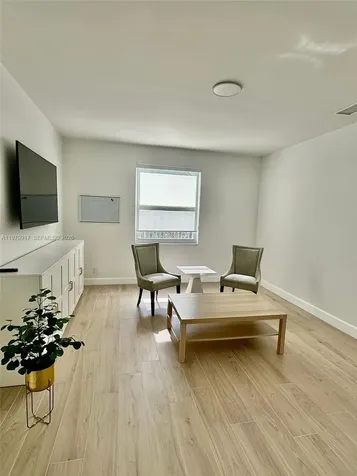 2556 Jardin Manor Weston FL 33327
