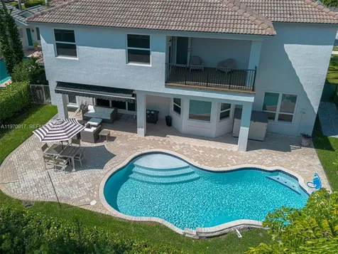 2556 Jardin Manor Weston FL 33327