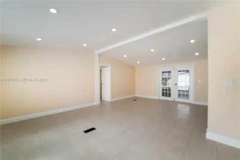 730 NW 214th Avenue Pembroke Pines FL 33029