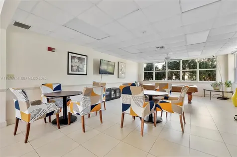 336 N Birch Road Fort Lauderdale FL 33304