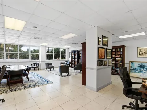 336 N Birch Road Fort Lauderdale FL 33304