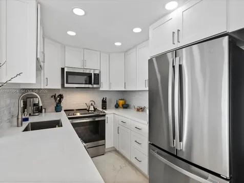 336 N Birch Road Fort Lauderdale FL 33304