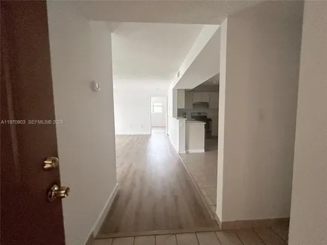 400 W Palm Circle W Miramar FL 33025