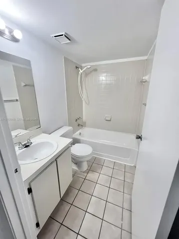400 W Palm Circle W Miramar FL 33025