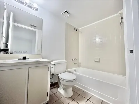 400 W Palm Circle W Miramar FL 33025