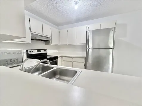 400 W Palm Circle W Miramar FL 33025