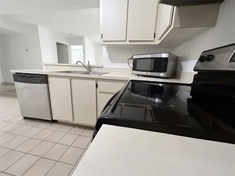 400 W Palm Circle W Miramar FL 33025