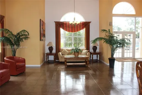 400 W Palm Circle W Miramar FL 33025