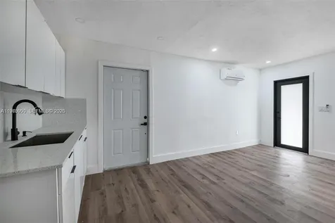 6905 NW 4th Court Miami FL 33150