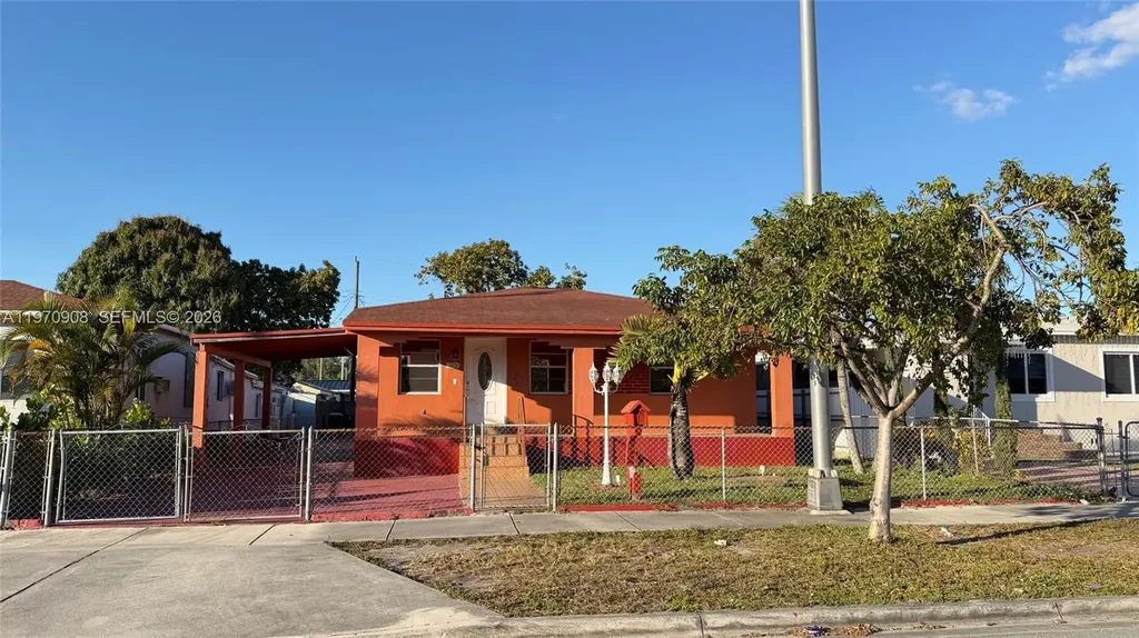 309 E 18th Street Hialeah FL 33010