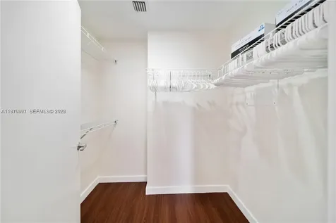1060 Brickell Avenue Miami FL 33131
