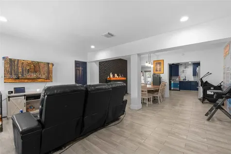 700 SW 44th Place Miami FL 33134