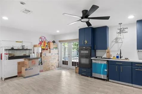 700 SW 44th Place Miami FL 33134