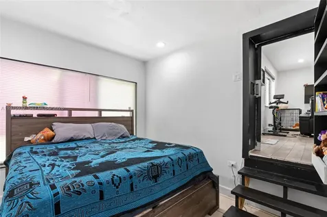 700 SW 44th Place Miami FL 33134