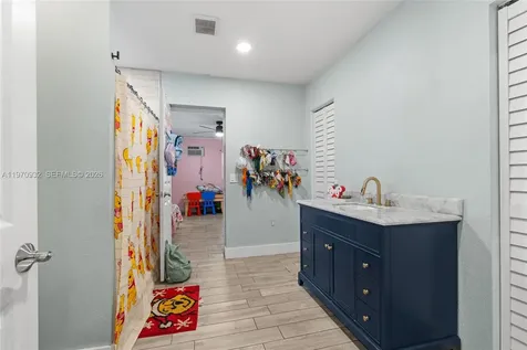 700 SW 44th Place Miami FL 33134