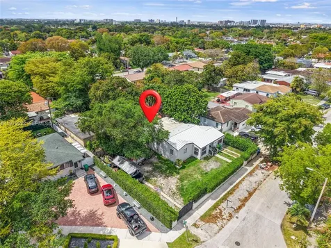 700 SW 44th Place Miami FL 33134