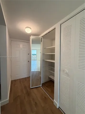 7900 Tatum Waterway Drive Miami Beach FL 33141