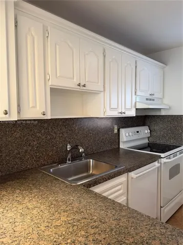 7900 Tatum Waterway Drive Miami Beach FL 33141