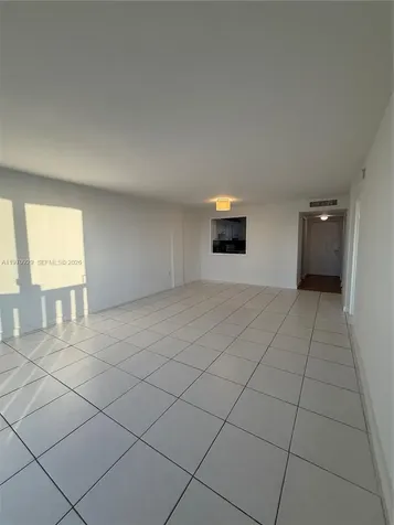 7900 Tatum Waterway Drive Miami Beach FL 33141